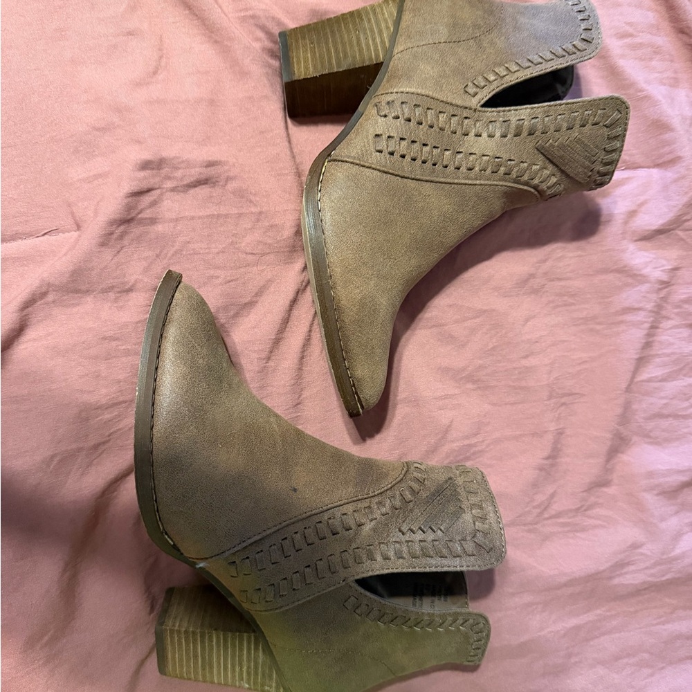 Women's brown Ankle Boots